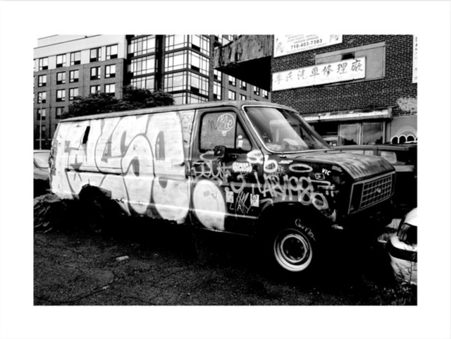 VAN [PHOTO]