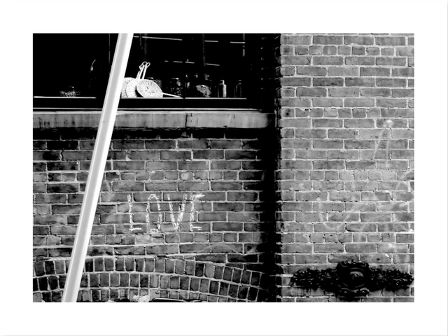 LOVE [PHOTO]