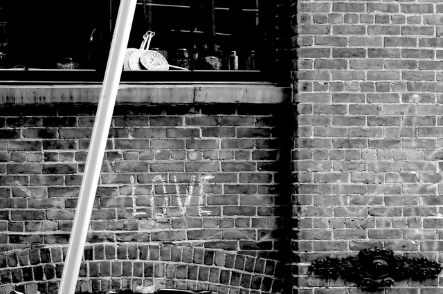 LOVE [PHOTO]